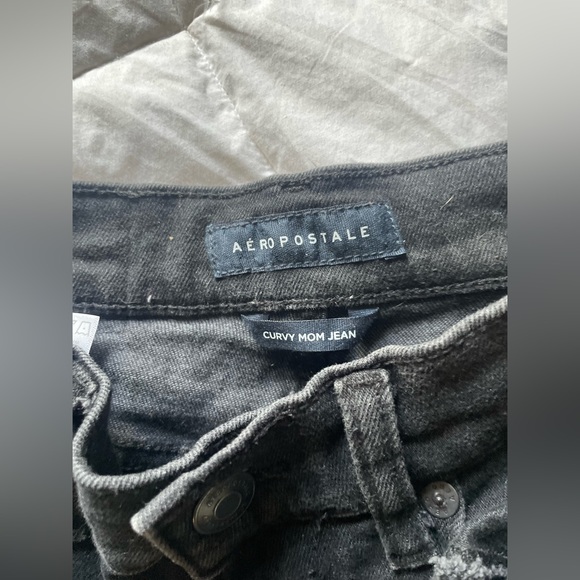 Black High-Rise Mom Next Gen Jean from Aeropostale - Picture 3 of 3